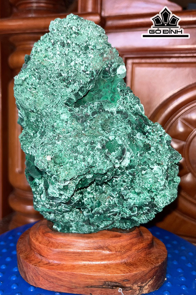 Tác Phẩm Đá Malachite Cao 21 Ngang 12 (cm)2,4kg