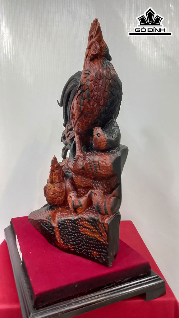 Tượng Gia Đình Gà Gỗ Trắc Cao 43 Ngang 34 Sâu 18 (cm)