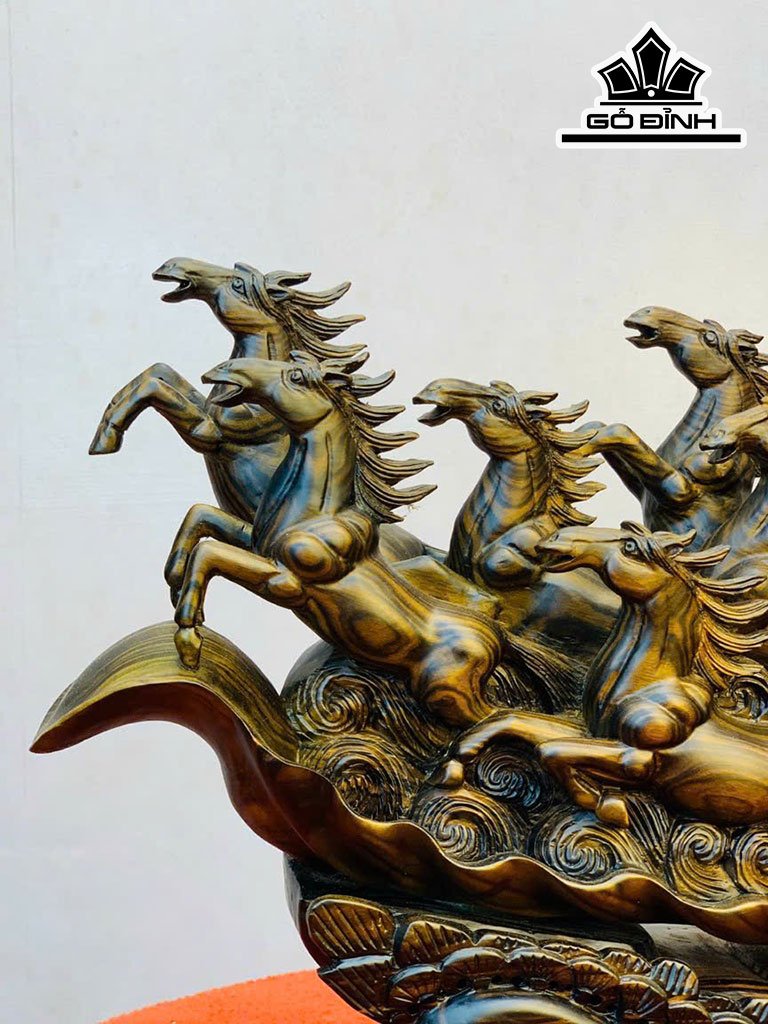Tượng Mã Đáo Thành Công Gỗ Mun Hoa Cao 35 Ngang 42 Sâu 12 (cm)