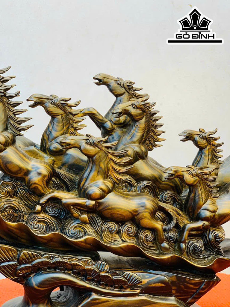 Tượng Mã Đáo Thành Công Gỗ Mun Hoa Cao 35 Ngang 42 Sâu 12 (cm)