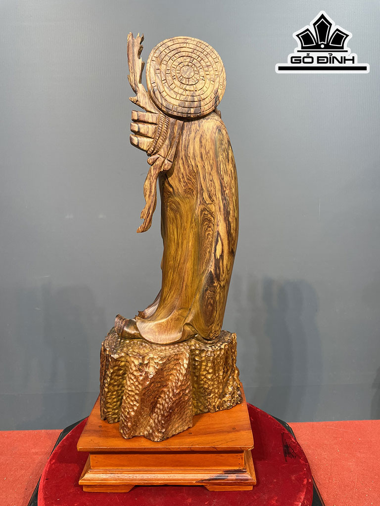 Tượng Đạt Ma Sư Tổ Gỗ Hương Cao 67 Ngang 27 Sâu 18 (cm)