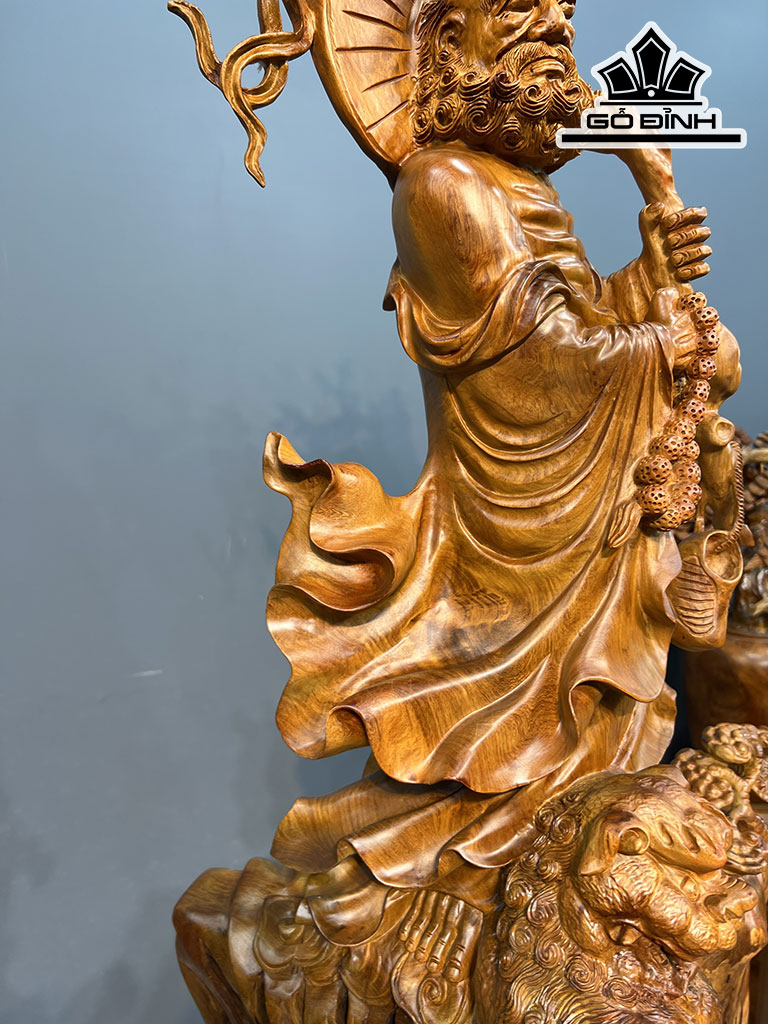 Tượng Đạt Ma Sư Tổ Gỗ Hương Cao 123 Ngang 45 Sâu 46 (cm)