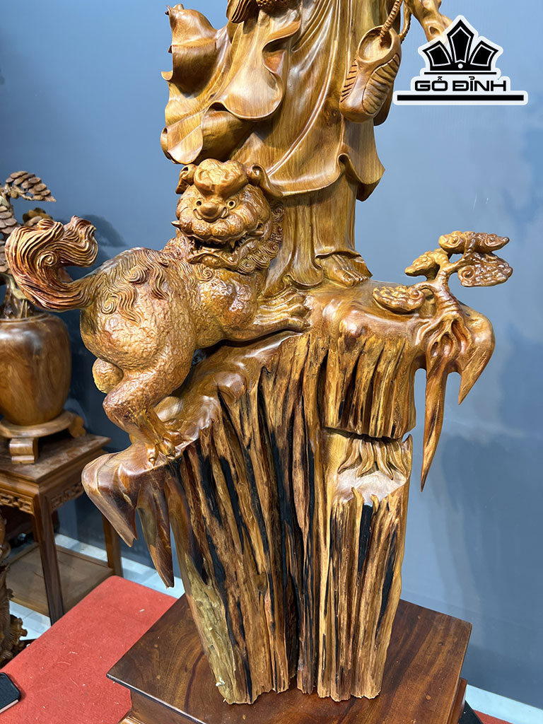 Tượng Đạt Ma Sư Tổ Gỗ Hương Cao 123 Ngang 45 Sâu 46 (cm)