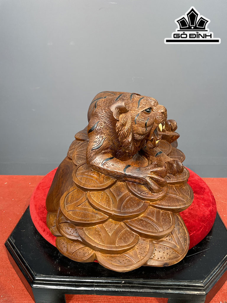Tượng Hổ Phong Thủy Gỗ Hương Cao 29 Ngang 63 Sâu 30 (cm)