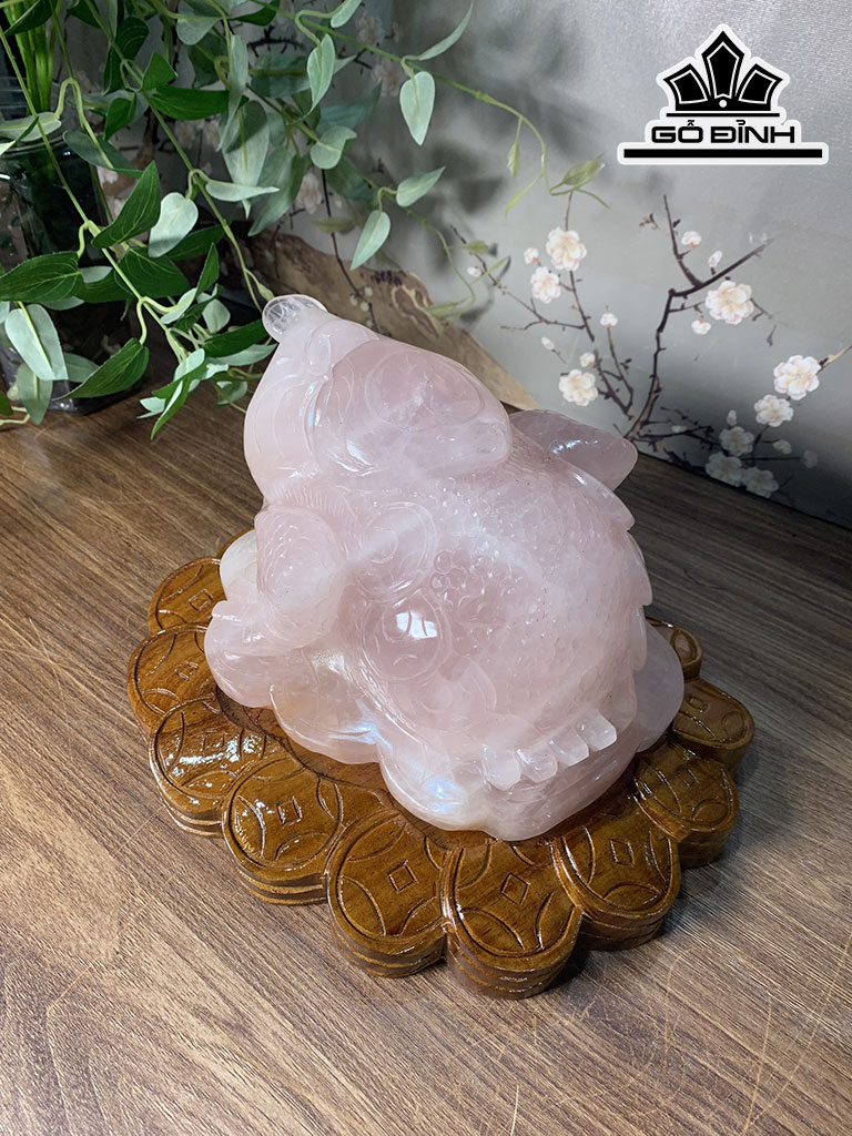 Cụ Cóc Ngậm Tiền Đá Thạch Anh Hồng Cao 15 Ngang 23 Sâu 25 (cm) 5,69kg