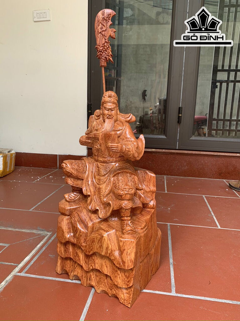 Tượng Quan Công Đọc Sách Gỗ Hương Cao 30 Ngang 15 Sâu 12 (cm)