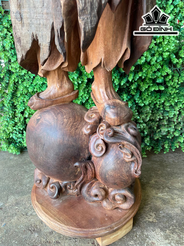 Tượng Tế Công Gỗ Hương Cao 113 Ngang 33 Sâu 30 (cm)