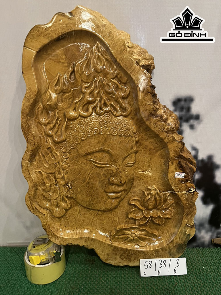 Tranh Phật Tổ Gỗ Nu Nghiến Cao 58 Ngang 38 Sâu 3 (cm)
