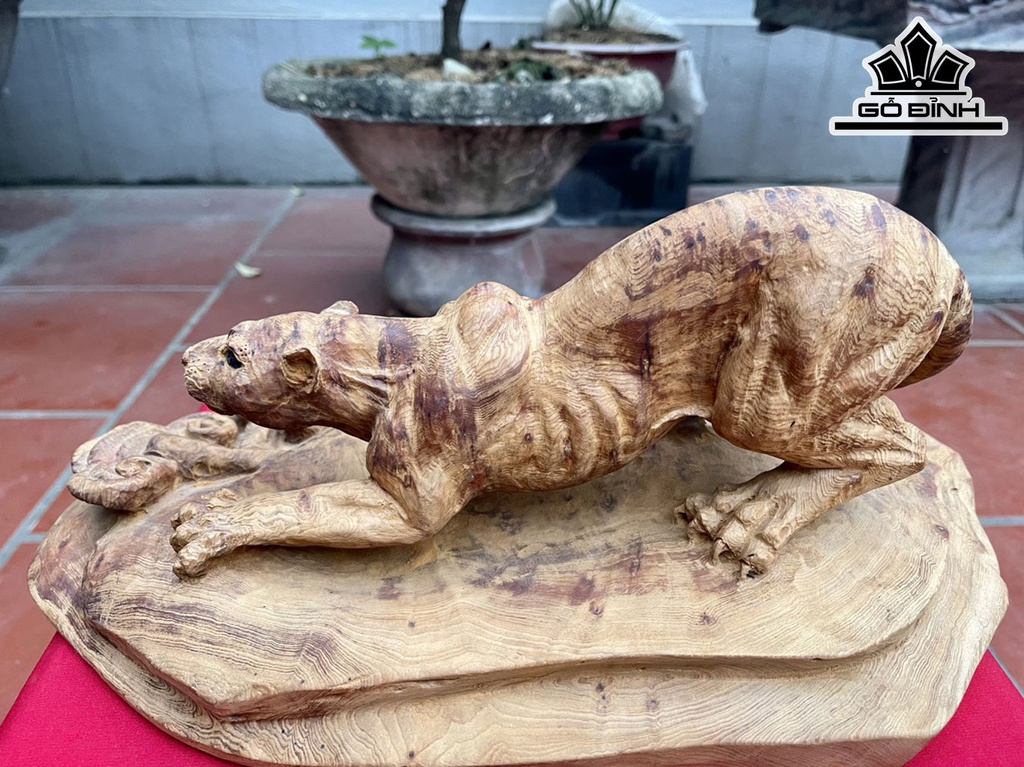 Tượng Báo Săn Mồi Gỗ Nu Ngọc Am Cao 17 Ngang 42 Sâu 25 (cm)