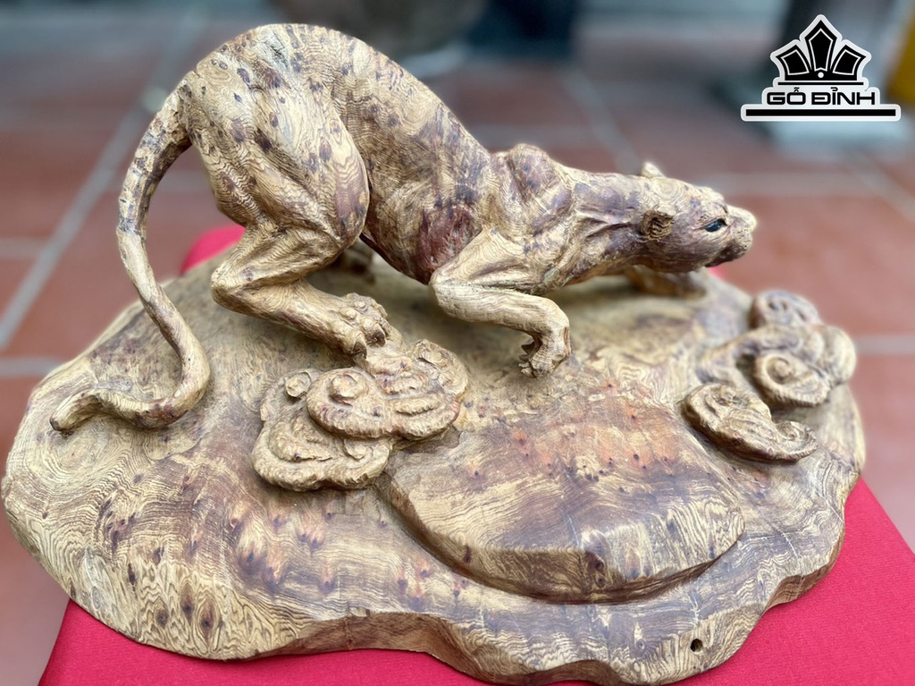 Tượng Báo Săn Mồi Gỗ Nu Ngọc Am Cao 17 Ngang 42 Sâu 25 (cm)