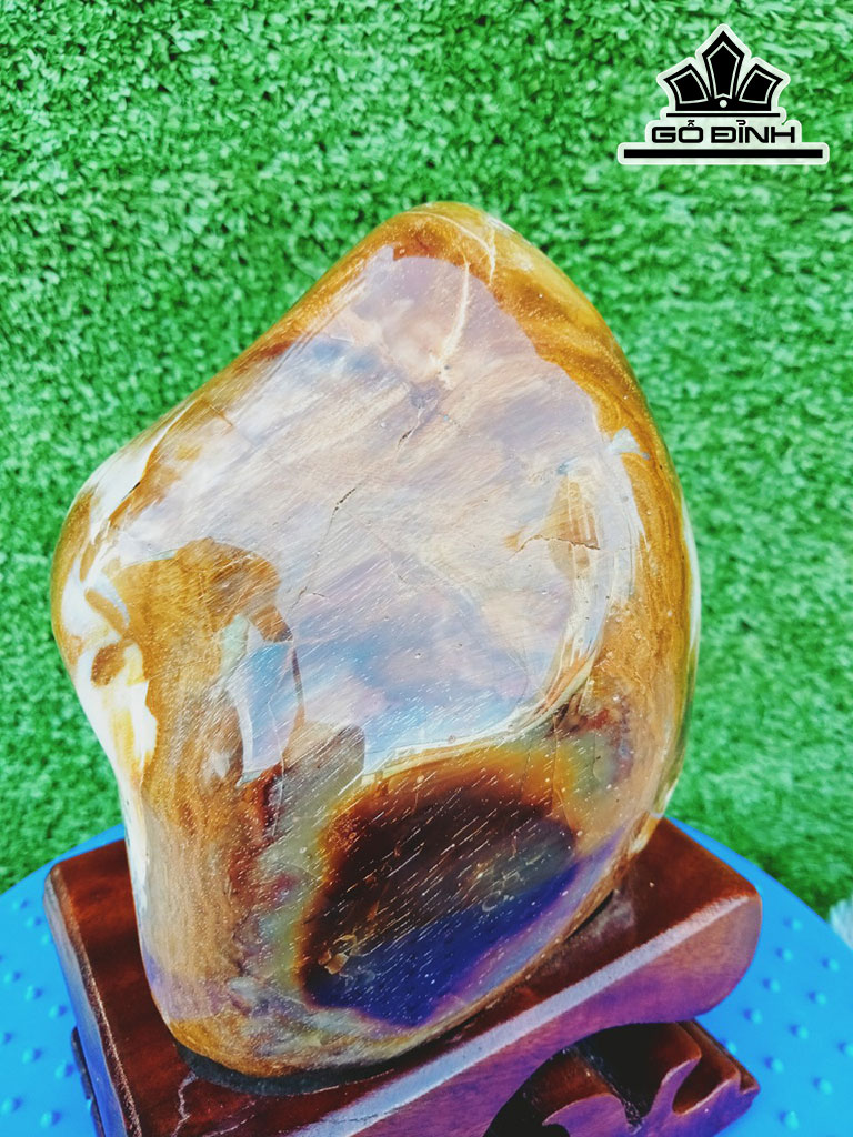 Tác Phẩm Gỗ Hóa Ngọc Cao 15 Ngang 9 (cm) 1,8kg
