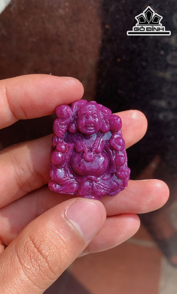Mặt Di Lặc Đá Ruby 147cts