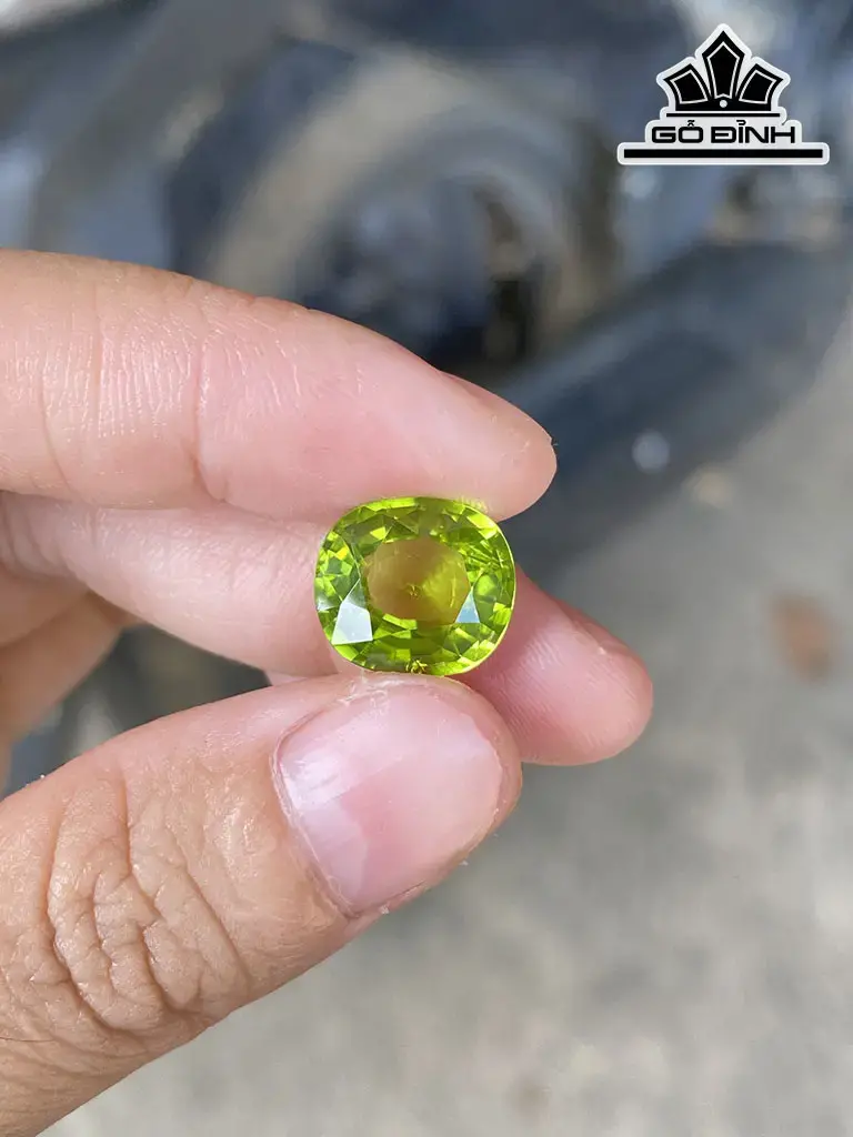 Viên Đá Peridot 6,45cts