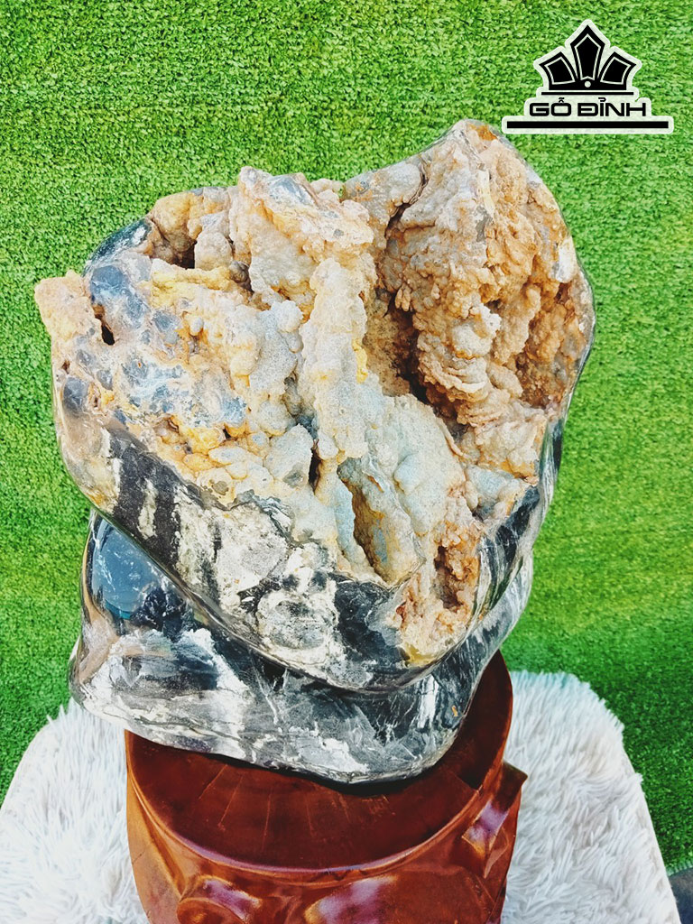 Tác Phẩm Đá Casidon Cao 58 Ngang 26 (cm)24kg