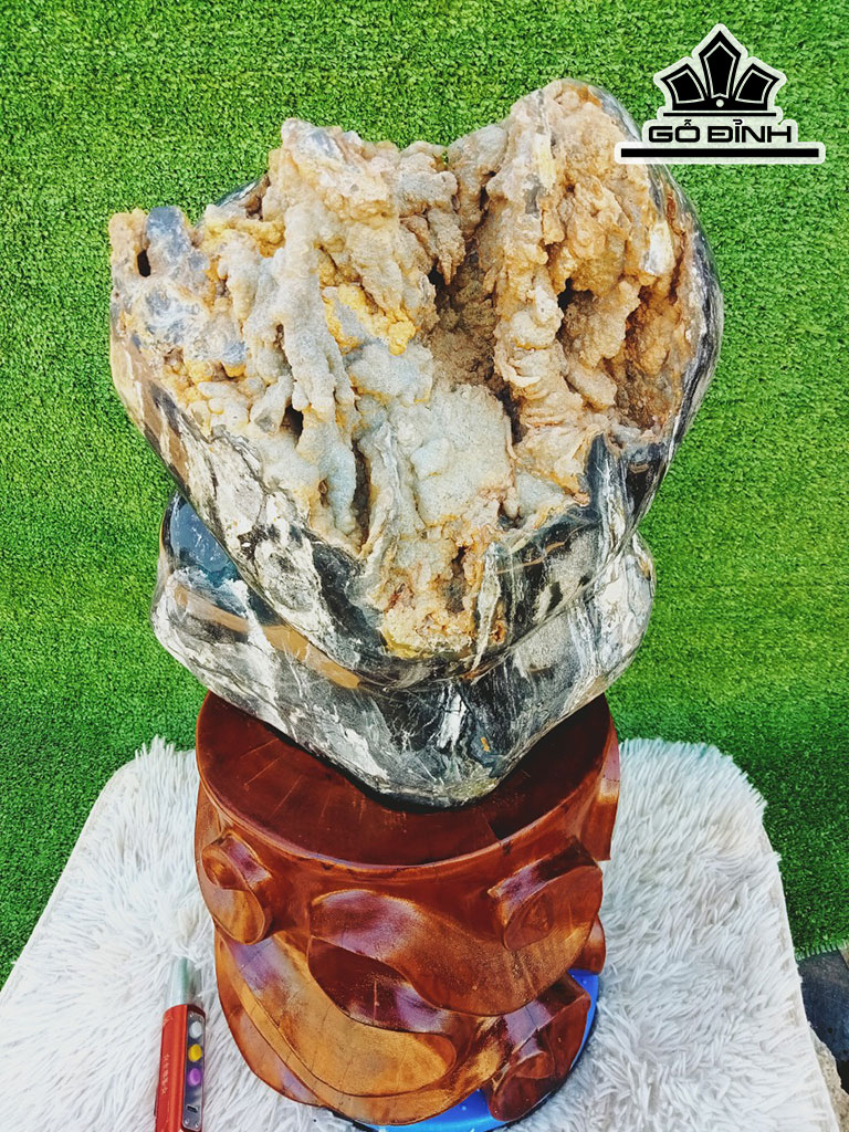 Tác Phẩm Đá Casidon Cao 58 Ngang 26 (cm)24kg