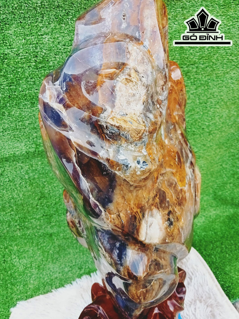 Tác Phẩm Đá Mã Não Cao 73 Ngang 28 (cm) 31kg