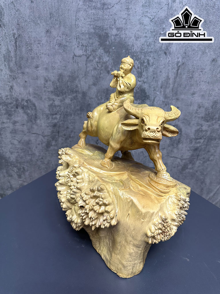 Tiểu Đồng Chăn Trâu Thổi Sáo Gỗ Nu Dổi Cao 38 Ngang 33 Sâu 22 (cm)