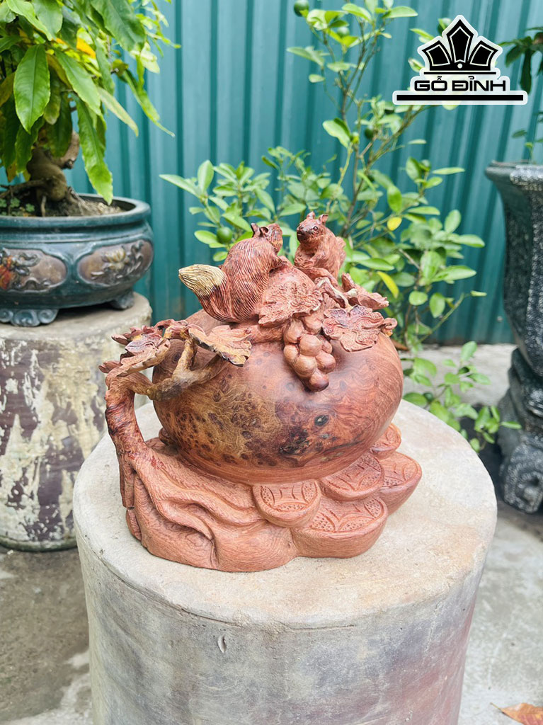 Bình Nho Sóc Gỗ Nu Hương Cao 22 Ngang 24 Sâu 23 (cm)