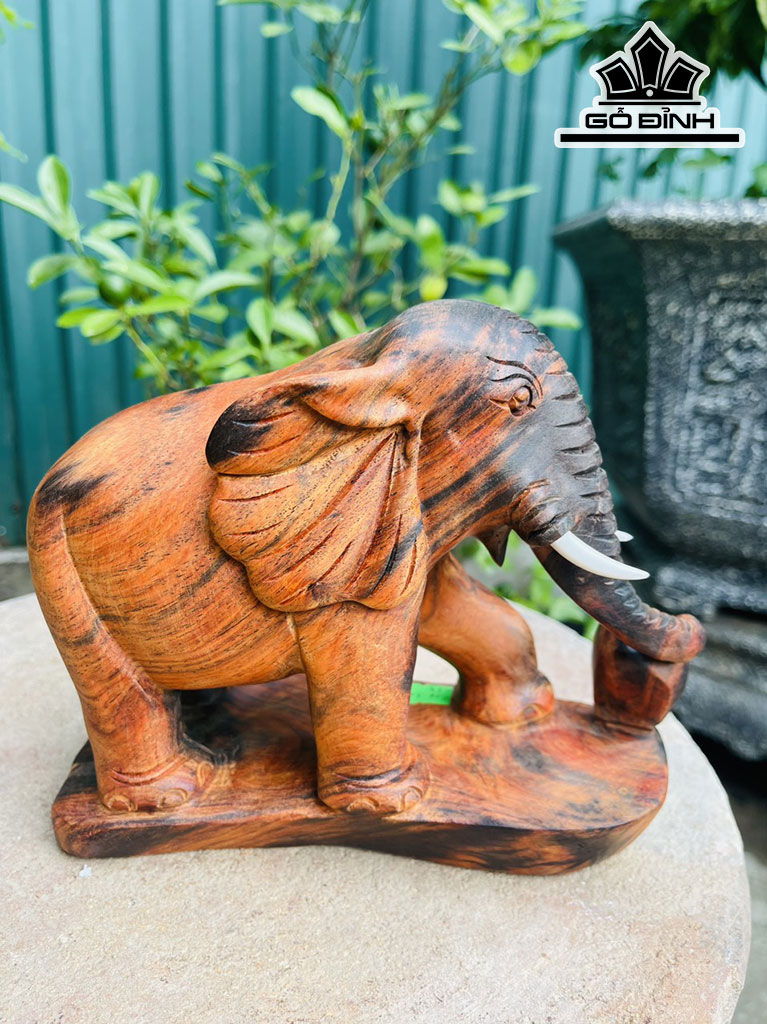 Tượng Voi Gỗ Trắc Cao 16 Ngang 19 Sâu 8 (cm)