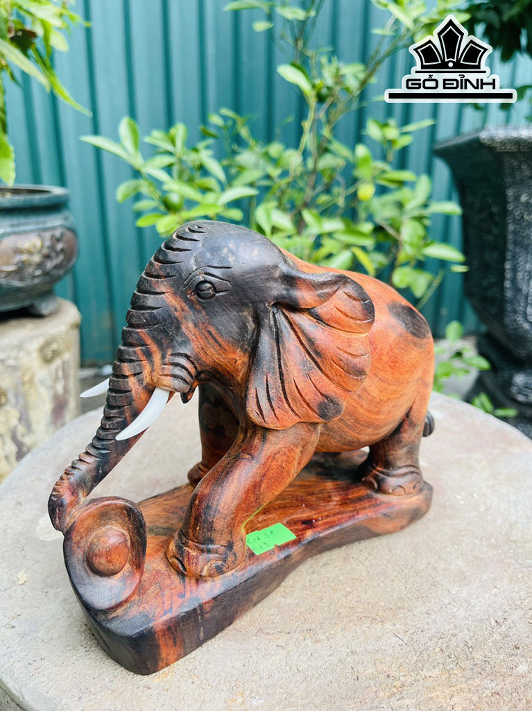 Tượng Voi Gỗ Trắc Cao 16 Ngang 19 Sâu 8 (cm)