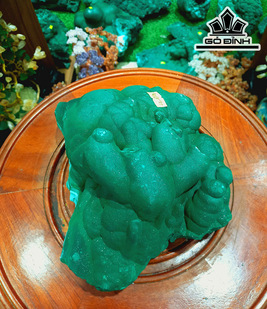 Tác Phẩm Đá Malachite Cao 18 Ngang 15 (cm)4,13kg