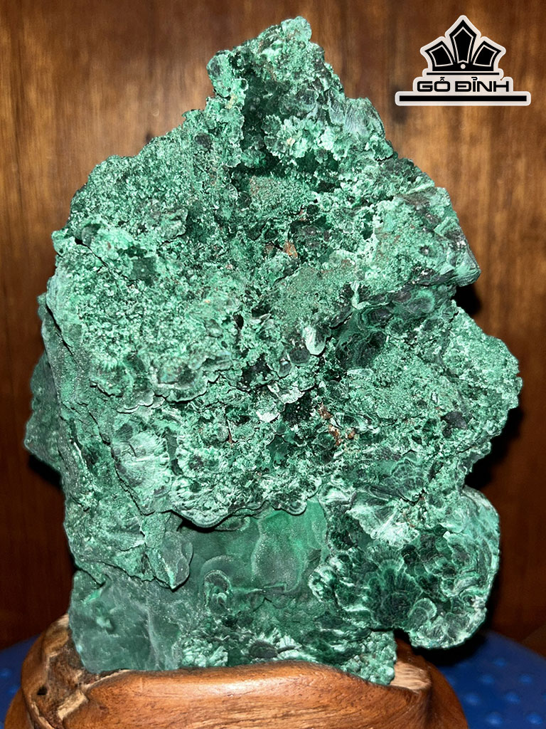 Tác Phẩm Đá Malachite Cao 20 Ngang 12 (cm)2,2kg