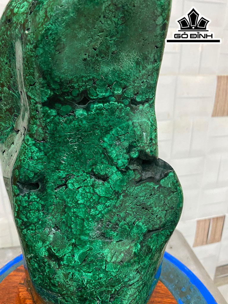 Tác Phẩm Đá Malachite Cao 33 (cm)5,7kg