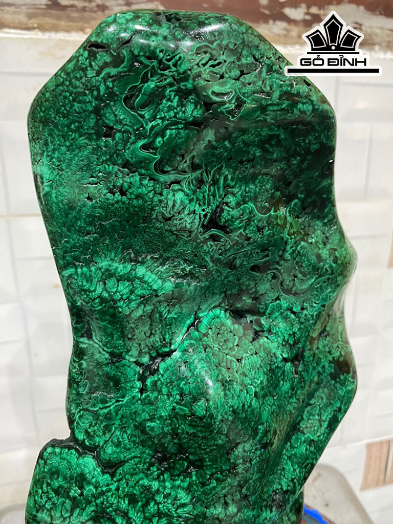 Tác Phẩm Đá Malachite Cao 33 (cm)5,7kg