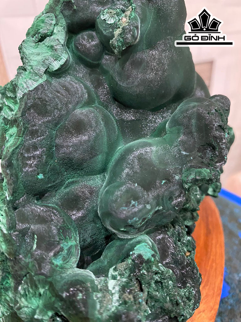 Tác Phẩm Đá Malachite Cao 18 Ngang 15 (cm) 2,7kg