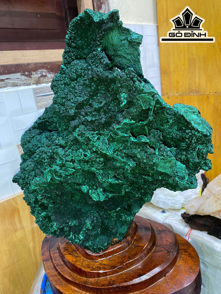 Tác Phẩm Đá Malachite Cao 46 (cm) 16,5kg