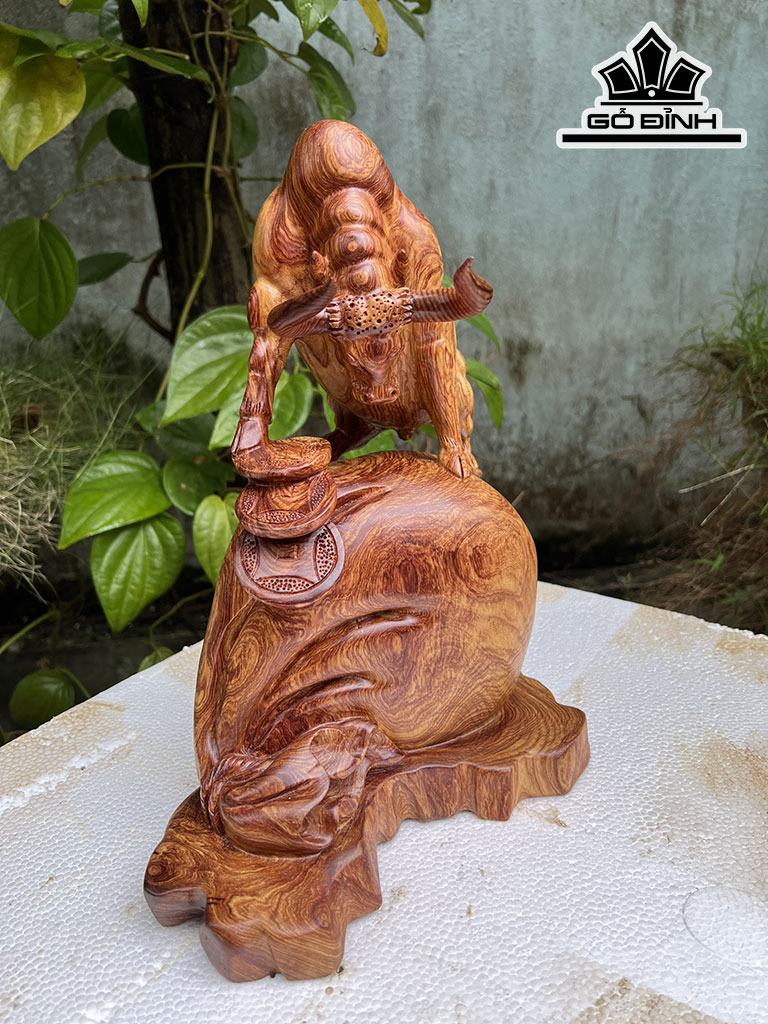 Tượng Bò Tót Gỗ Cẩm Cao 35 Ngang 28 Sâu 16 (cm)
