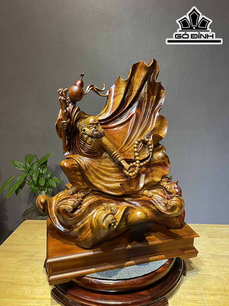 Tượng Đạt Ma Bay Gỗ Hương Cao 58 Ngang 50 Sâu 30 (cm)