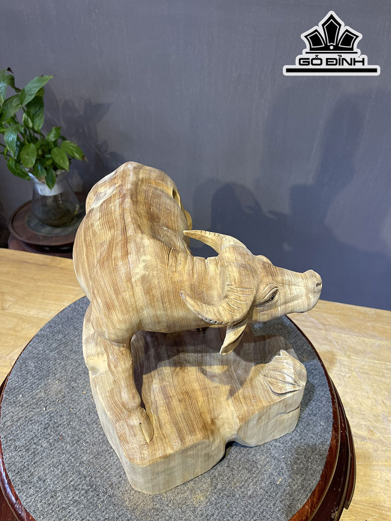 Tượng Trâu Gỗ Ngọc Am Cao 27 Ngang 35 Sâu 23 (cm)