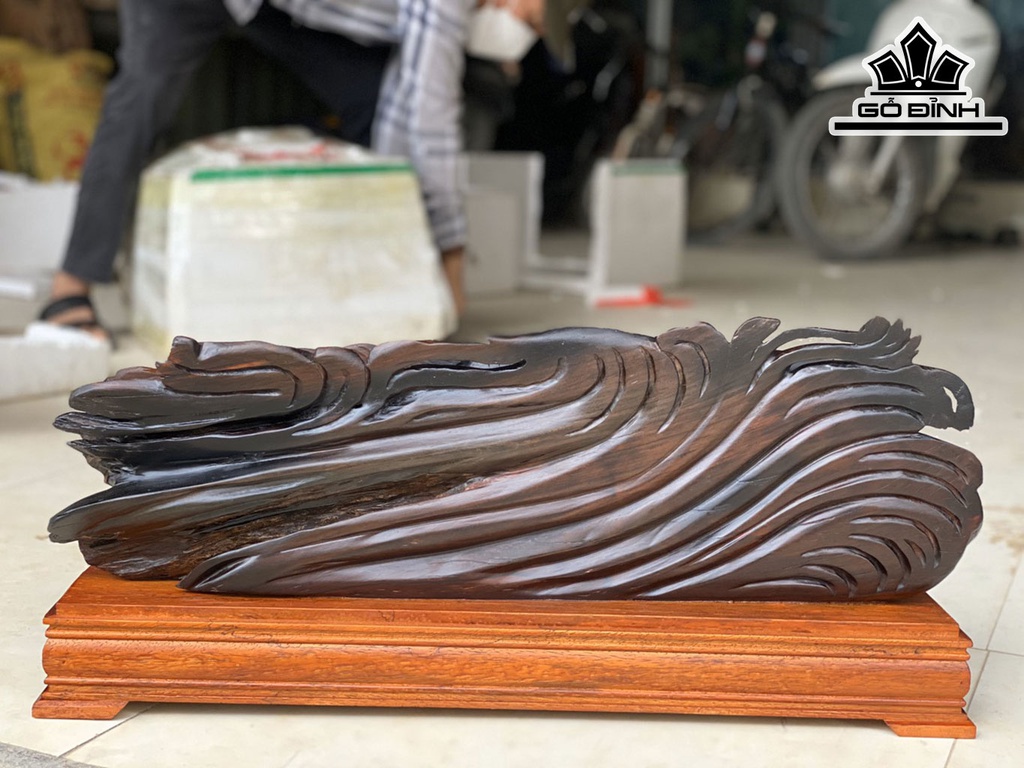 Tượng Cá Kim Long Gỗ Trắc Cao 28 Ngang 636 Sâu 12 (cm)