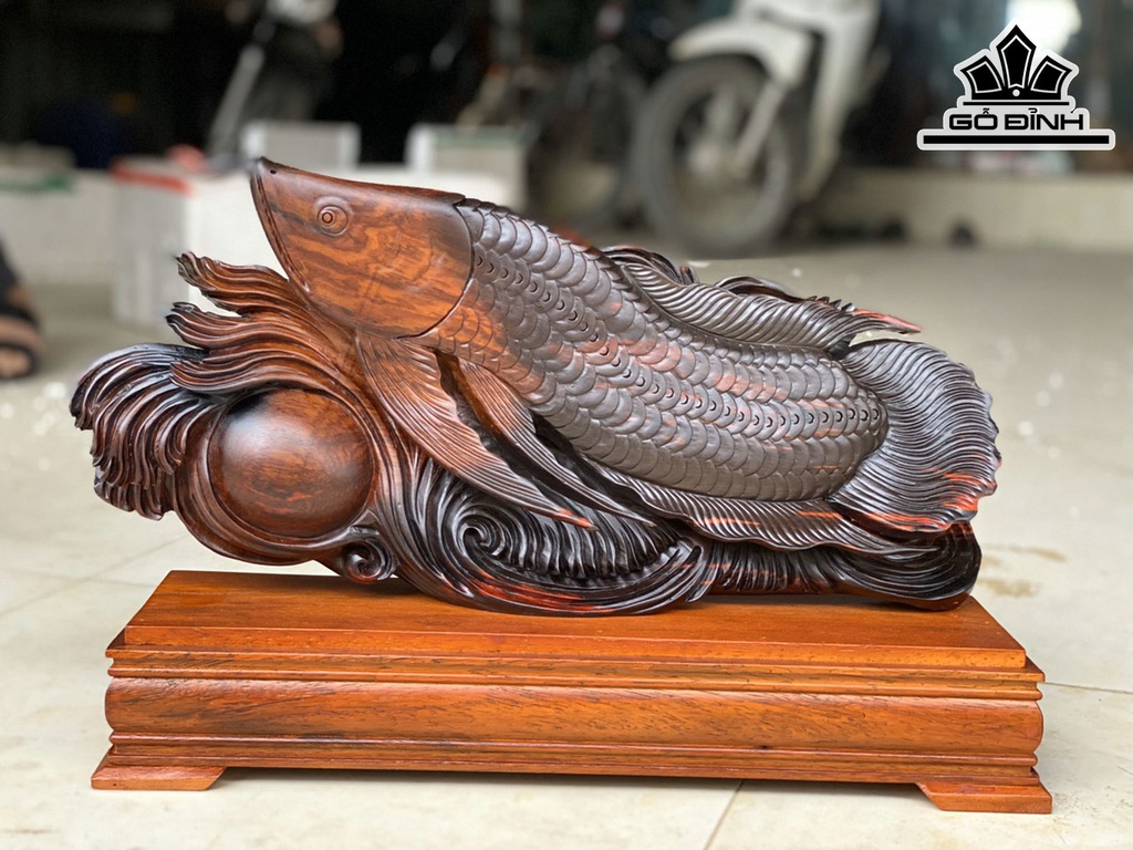 Tượng Cá Kim Long Gỗ Trắc Cao 30 Ngang 46 Sâu 12 (cm)