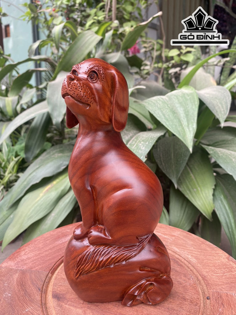 Tượng Chó Gỗ Hương Cao 21 Ngang 11 Sâu 8 (cm)
