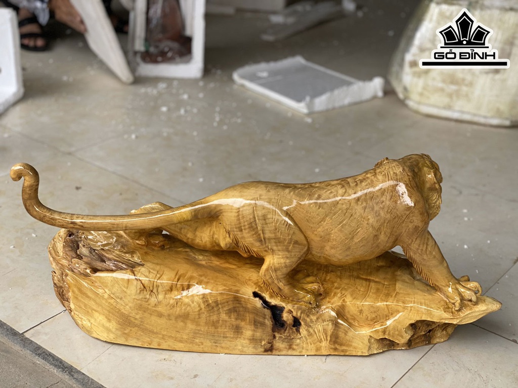 Tượng Hổ Phong Thủy Gỗ Nu Kháo Cao 30 Ngang 73 Sâu 20 (cm)
