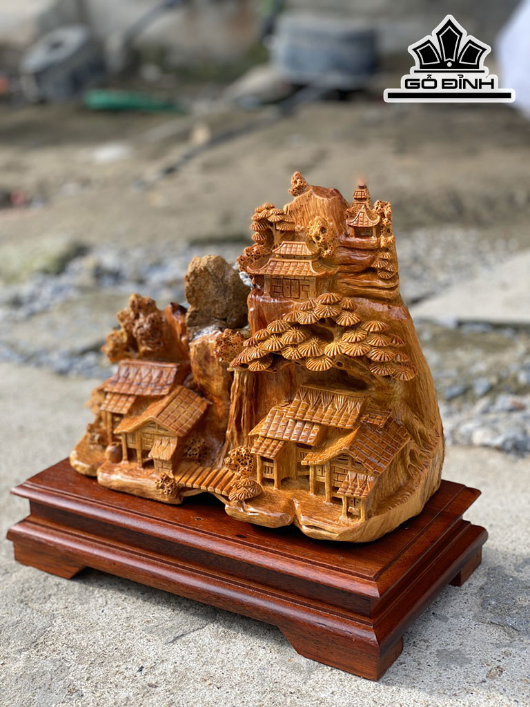 Tượng Tiểu Cảnh Gỗ Hương Cao 23 Ngang 32 Sâu 17 (cm)