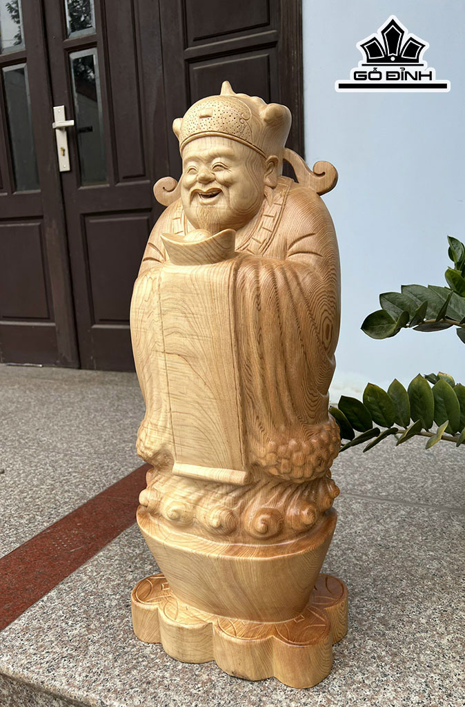 Tượng Thần Tài Gỗ Pơ Mu Cao 70 Ngang 28 Sâu 18 (cm)