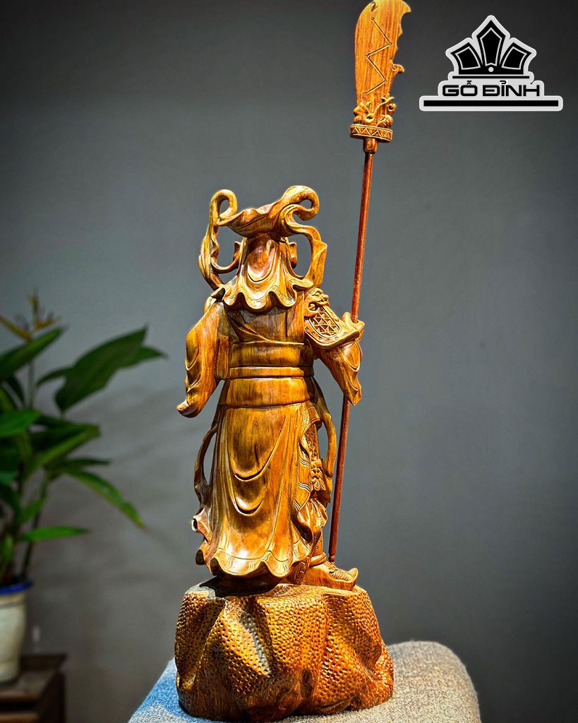 Tượng Quan Công Gỗ Sưa Cao 51 Ngang 22 Sâu 23 (cm)
