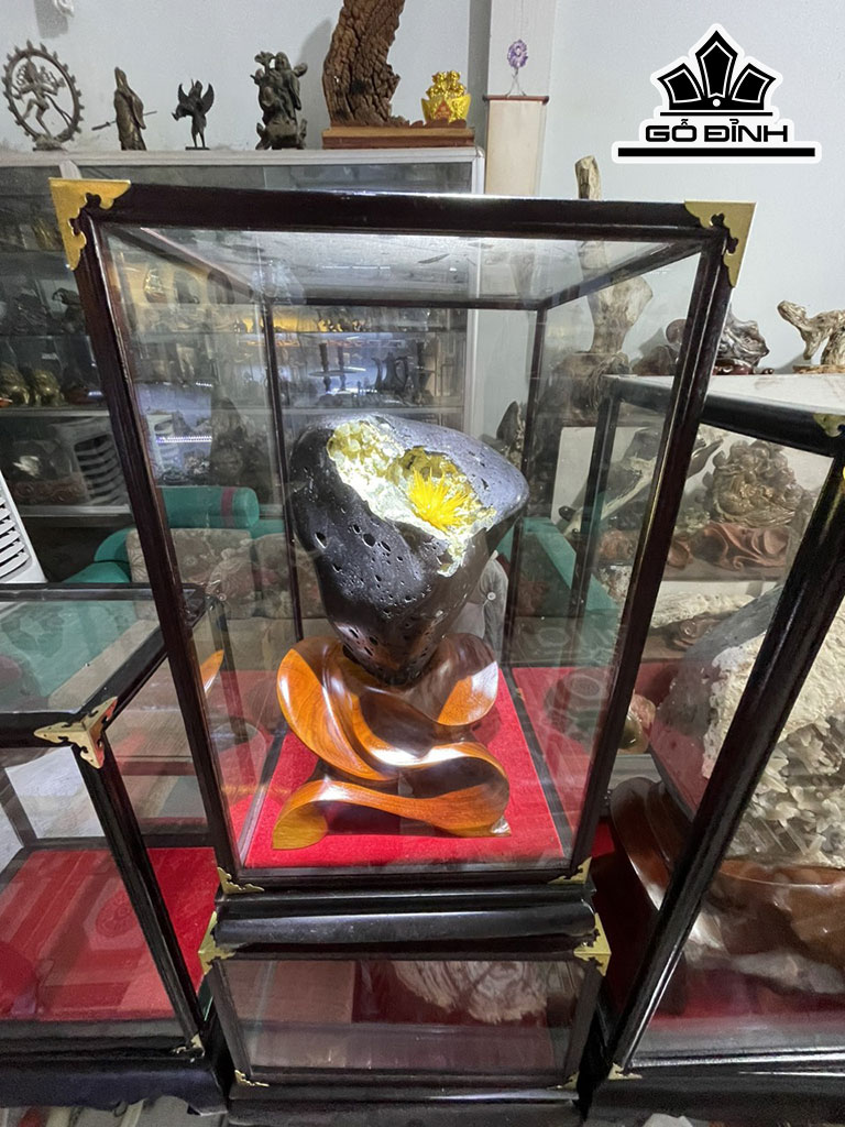 Bông Hoa Ưu Đàm Đá Trầm Tích Cao 31 (cm) 5,8 kg