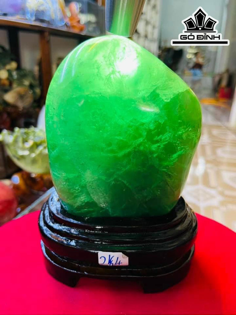 Tinh Thể Đá Flourite Cao 18 (cm) 2,4kg