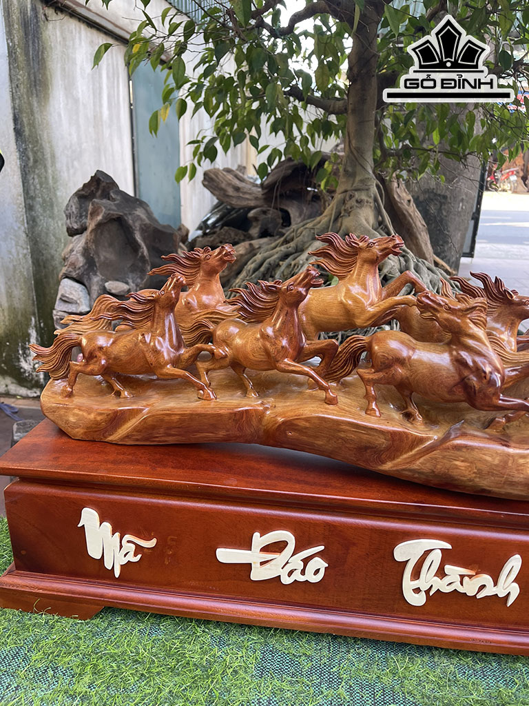 Tượng Mã Đáo Thành Công Gỗ Hương Cao 43 Ngang 80 Sâu 23 (cm)