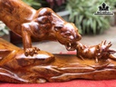 Tượng Báo Săn Mồi Gỗ Hương Cao 35 Ngang 70 Sâu 18 (cm)