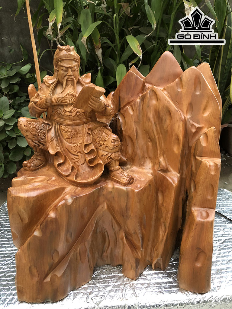 Tượng Quan Công Gỗ Ngọc Am Cao 42 Ngang 42 Sâu 31 (cm)