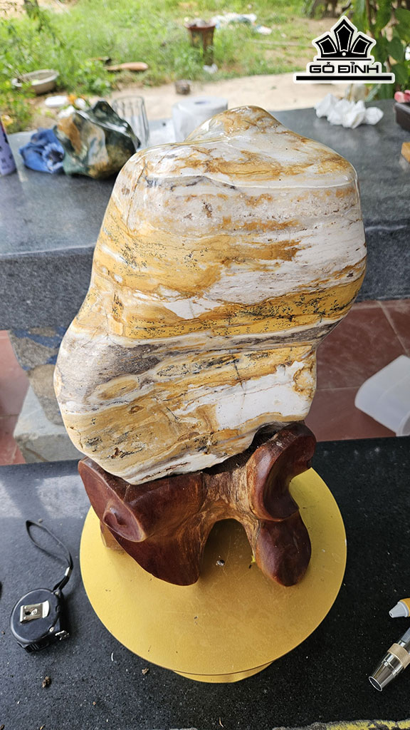 Viên Đá Opal Cao 41 Ngang 20 (cm) 14kg