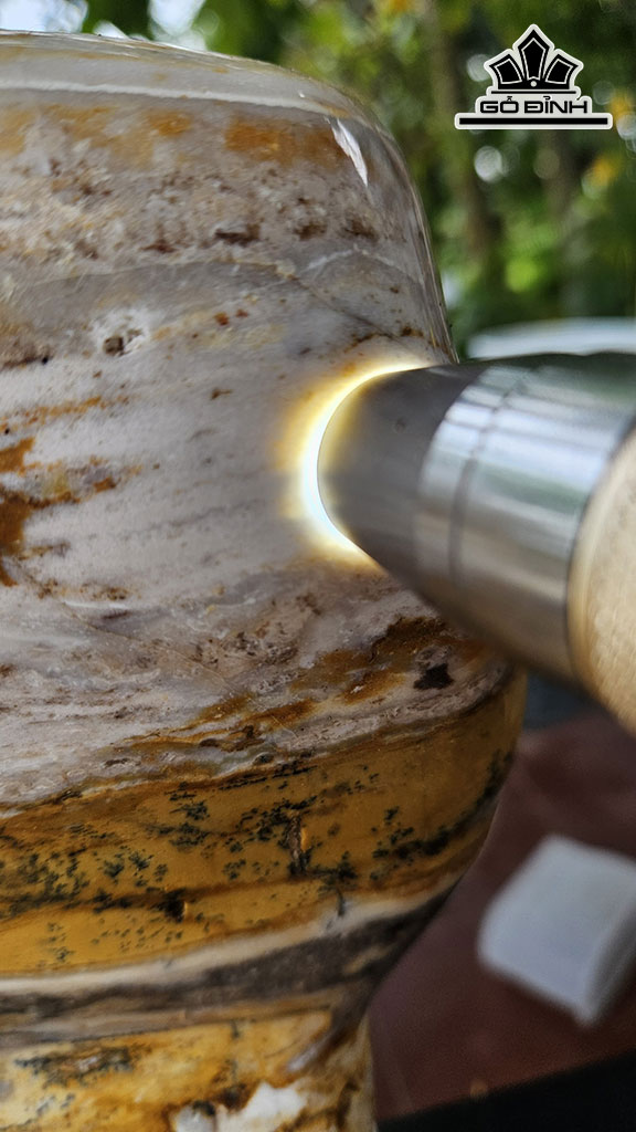 Viên Đá Opal Cao 41 Ngang 20 (cm) 14kg