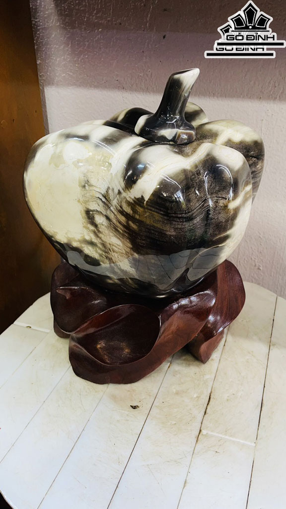 Bí Ngô Gỗ Hóa Ngọc Cao 30 Ngang 22(cm) 11,5kg