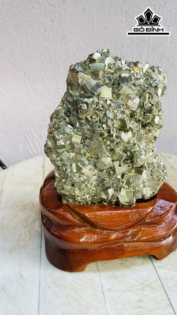 Vàng Găm Tinh Thể Đá Pyrite Cao 19 Ngang 12 (cm) 3,4kg