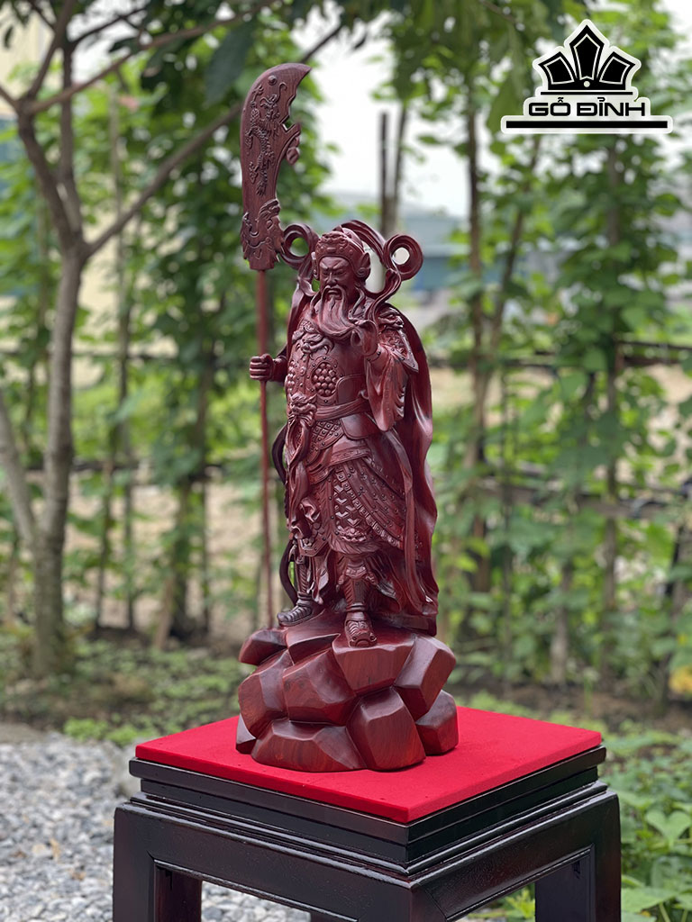 Tượng Quan Công Gỗ Tử Đàn Cao 60 Ngang 22 Sâu 20 (cm)